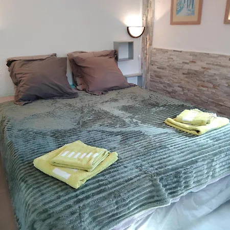 Semesterbostad Maison Lisa Maria